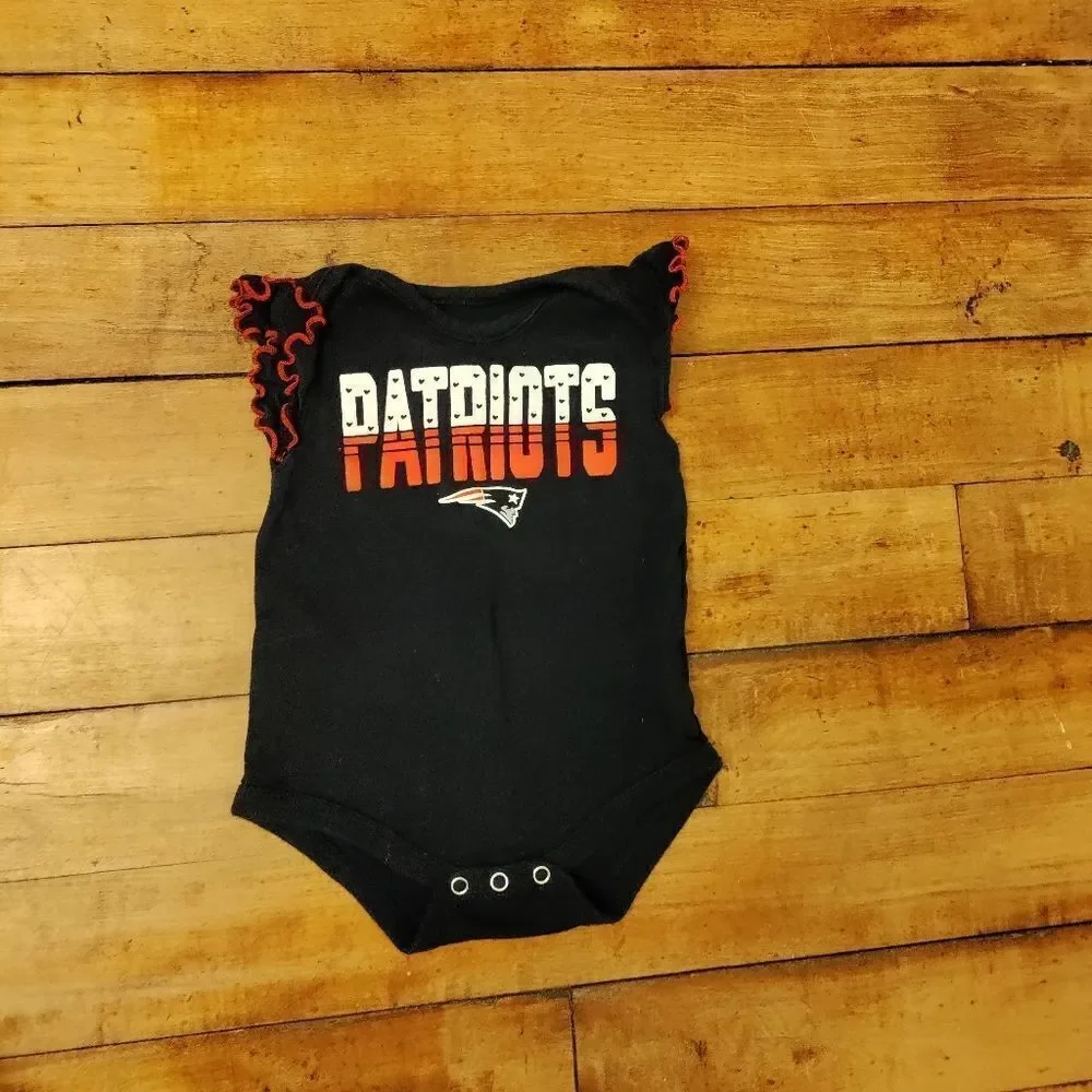 NFL New England Patriots onesie size 6 to 9 months red white blue